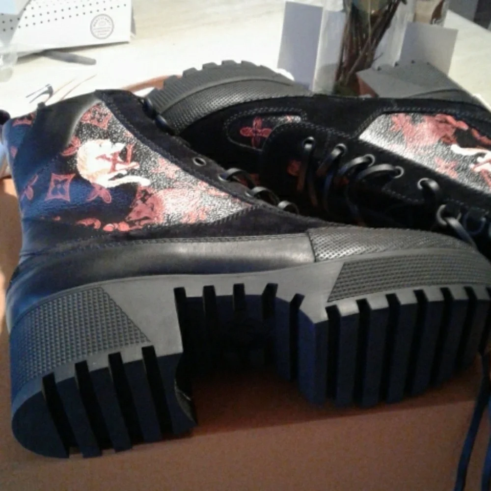 COPY - Louis Vuitton platform desert boots - Picture 2 of 4